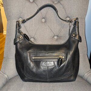 Coach Pebbled Leather Hobo Bag - Vintage - Style No. D1082-F14680